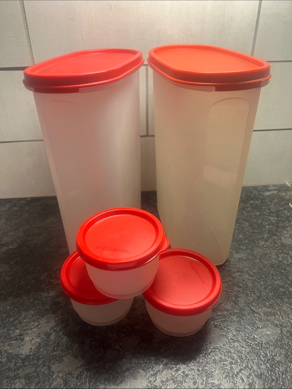 Modular Mates 2 size 4  and 3 mini’s TUPPERWARE Stacking  Red-Lid Food Container